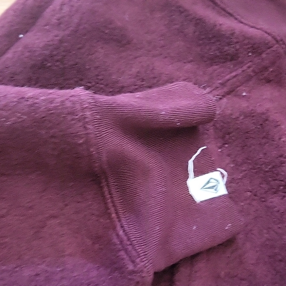 VOLCOM hoodie bundle of sweaters ✨️ 😍 - Picture 9 of 11